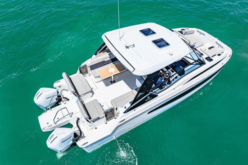 Slide: The Image of Aquila 32 Sport 2024 - 2
