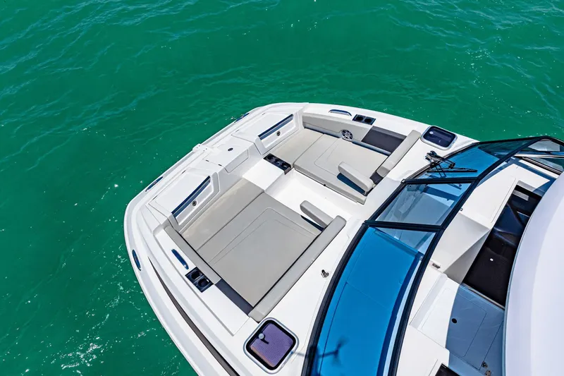 Slide: The Image of Aquila 32 Sport 2024 - 35