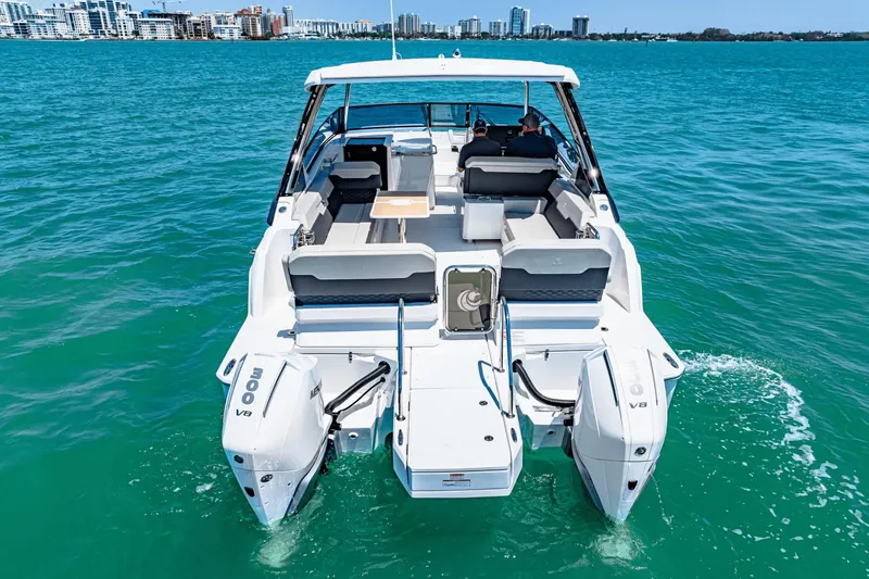Slide: The Image of Aquila 32 Sport 2024 - 4