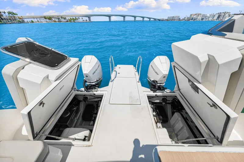 Slide: The Image of Aquila 32 Sport 2024 - 40
