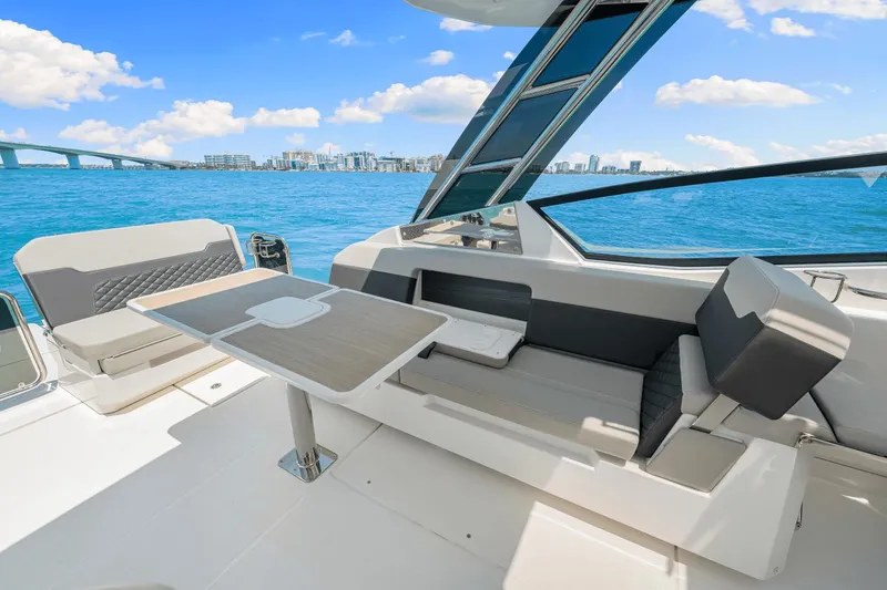 Slide: The Image of Aquila 32 Sport 2024 - 43
