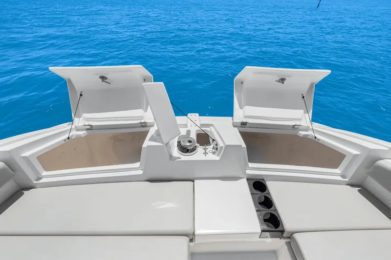 Slide: The Image of Aquila 32 Sport 2024 - 53