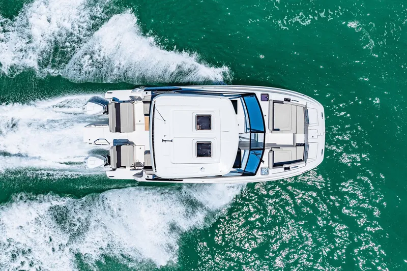 Slide: The Image of Aquila 32 Sport 2024 - 62