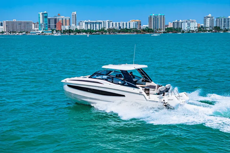 Slide: The Image of Aquila 32 Sport 2024 - 68
