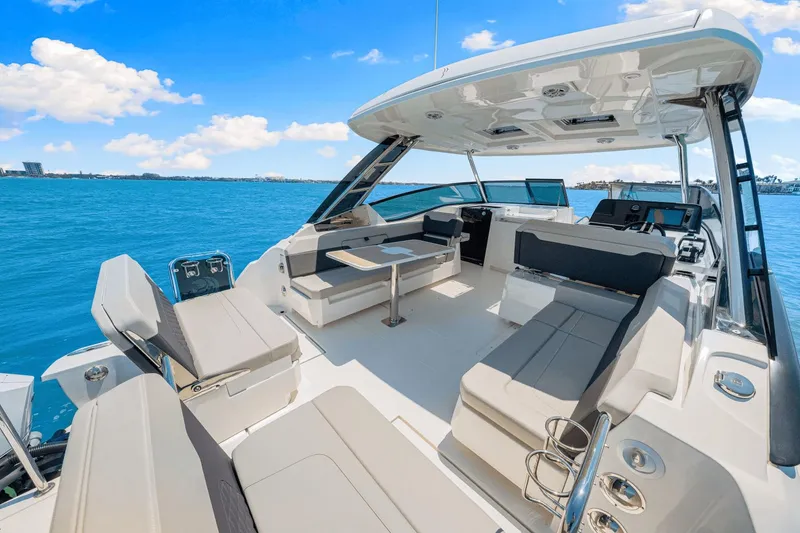 Slide: The Image of Aquila 32 Sport 2024 - 7