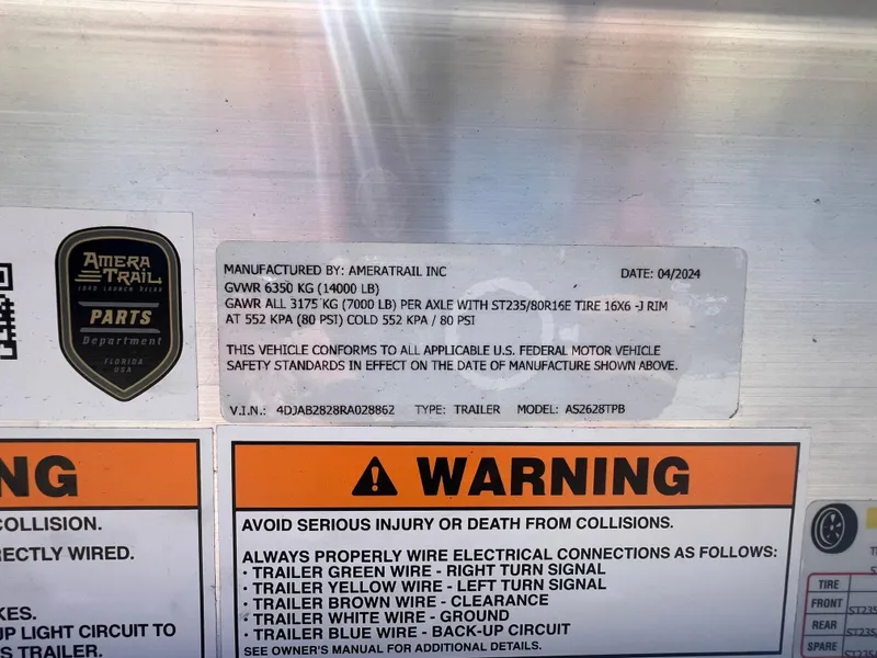 Slide: The Image of Blackfin 272 CC 2024 - 57