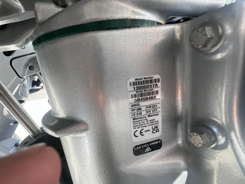 Slide: The Image of Blackfin 272 CC 2024 - 59