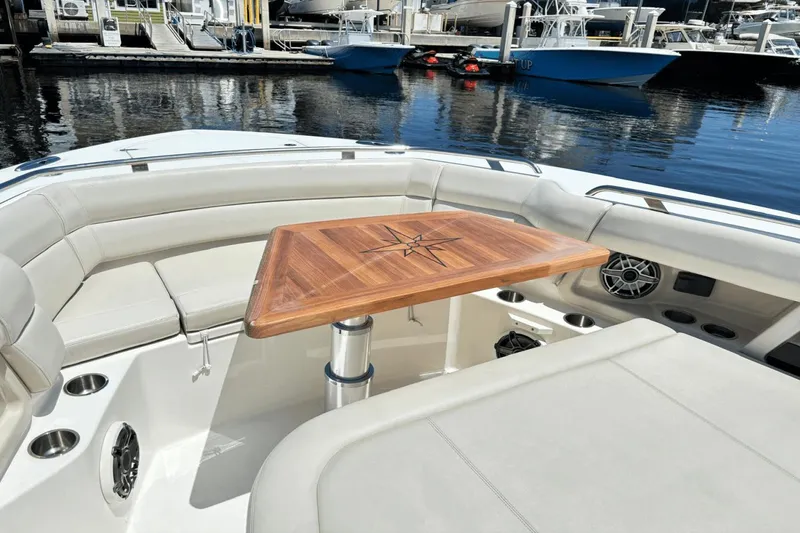 Slide: The Image of Boston Whaler 350 Realm 2019 - 7