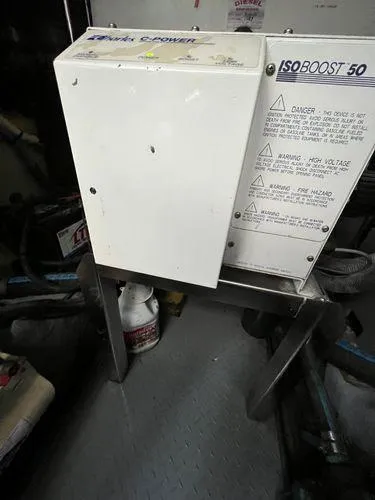 Slide: The Image of 2001 Sea Ray 460 Sundancer IsoBoost 50 power unit in engine room. - 17