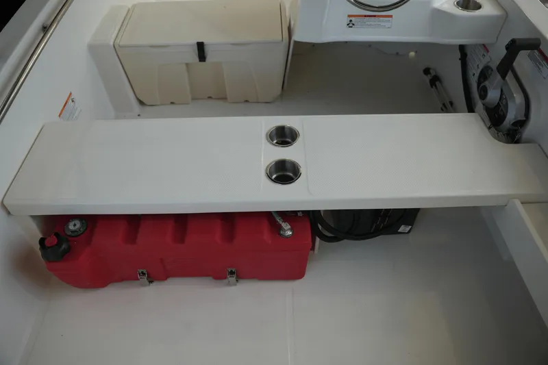 Slide: The Image of Boston Whaler 160 Super Sport 2025 - 7
