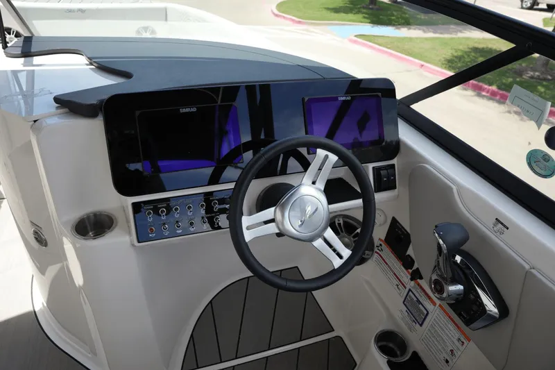 Slide: The Image of Sea Ray SDX 270 Surf 2025 - 13