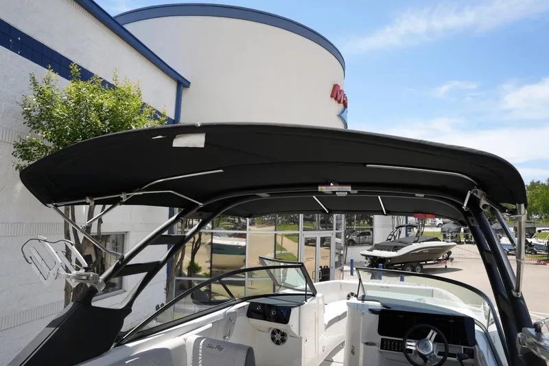 Slide: The Image of Sea Ray SDX 270 Surf 2025 - 5