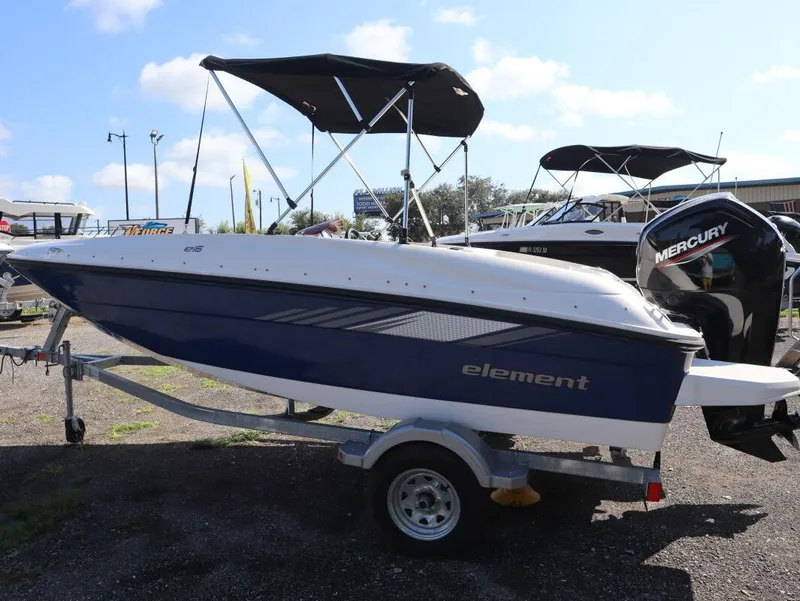 The Image of Bayliner E16 2024 - 1