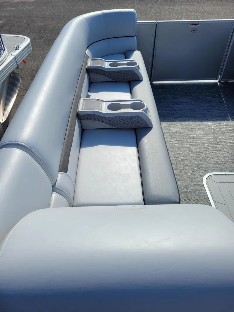 Slide: The Image of Sweetwater SW2286SB 2024 - 19