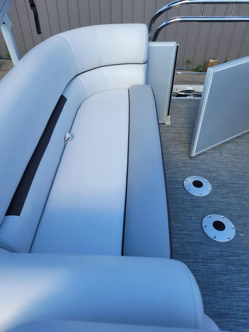 Slide: The Image of Sweetwater SW2286SB 2024 - 7