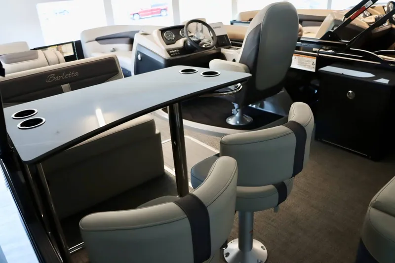 Slide: The Image of Barletta Cabrio 24UE 2025 - 20
