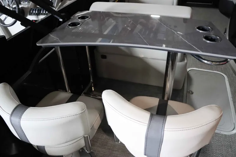 Slide: The Image of Barletta Cabrio 24UE 2025 - 22