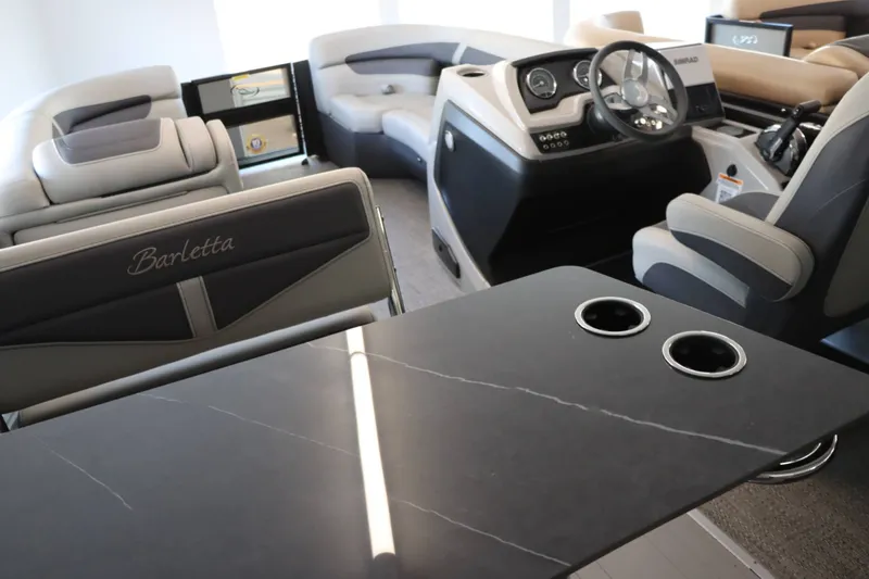 Slide: The Image of Barletta Cabrio 24UE 2025 - 23