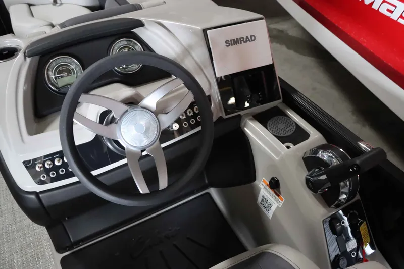 Slide: The Image of Barletta Cabrio 24UE 2025 - 27