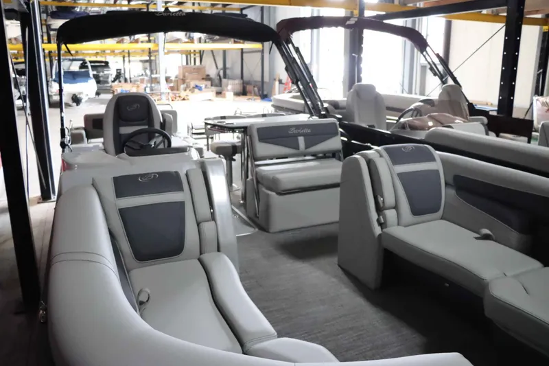 Slide: The Image of Barletta Cabrio 24UE 2025 - 38