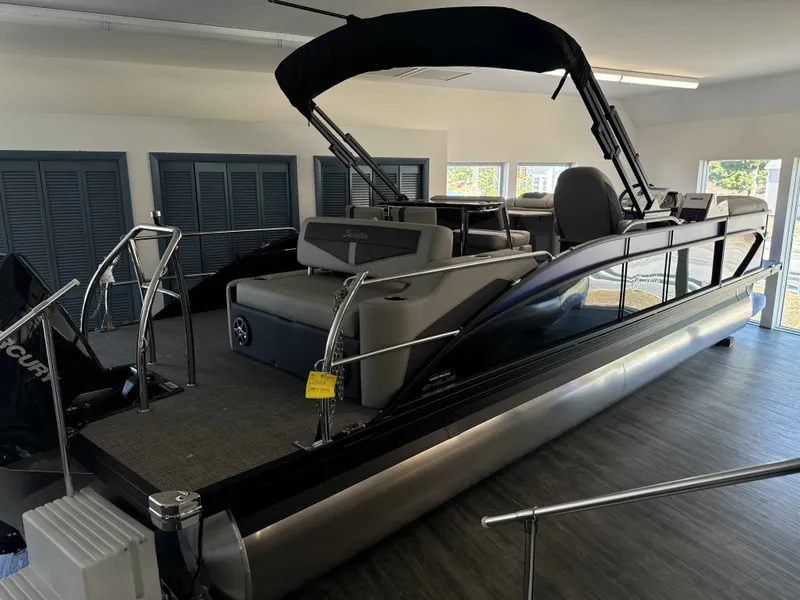 Slide: The Image of Barletta Cabrio 24UE 2025 - 4