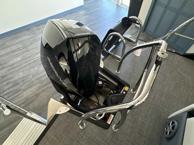 Slide: The Image of Barletta Cabrio 24UE 2025 - 40