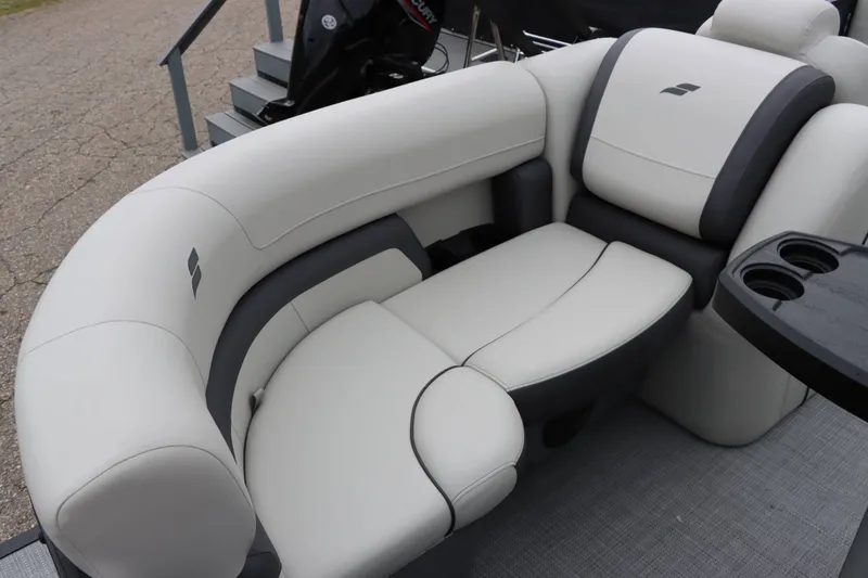 Slide: The Image of Starcraft EXS 1 2025 - 11