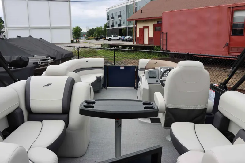 Slide: The Image of Starcraft EXS 1 2025 - 6