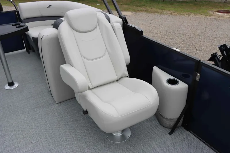 Slide: The Image of Starcraft EXS 1 2025 - 8