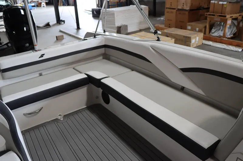 Slide: The Image of Starcraft SVX 211 OB 2025 - 10