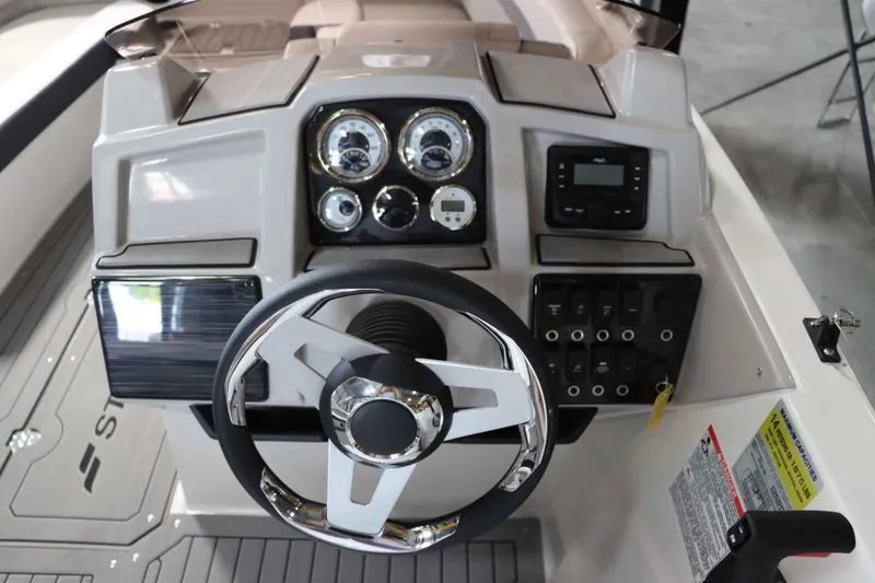 Slide: The Image of Starcraft SVX 211 OB 2025 - 15