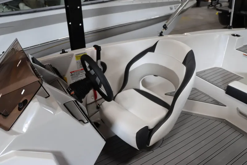 Slide: The Image of Starcraft SVX 211 OB 2025 - 9