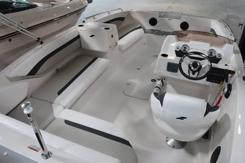 Slide: The Image of Starcraft SVX 171 OB 2025 - 15