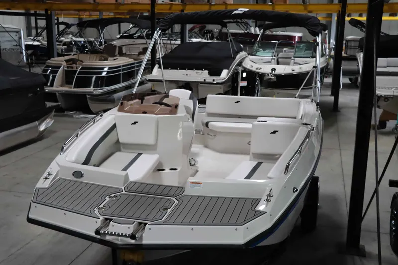 Slide: The Image of Starcraft SVX 171 OB 2025 - 13