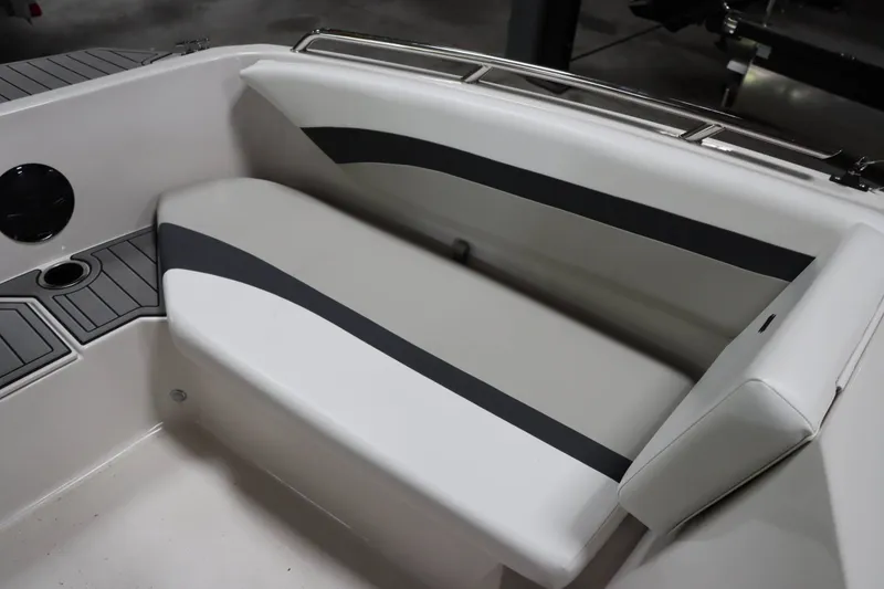 Slide: The Image of Starcraft SVX 171 OB 2025 - 23