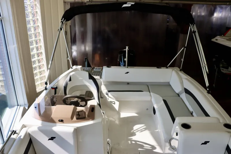 Slide: The Image of Starcraft SVX 171 OB 2025 - 30