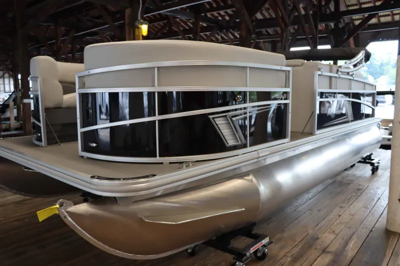 Slide: The Image of SunChaser VISTA 20CRB 2024 - 20