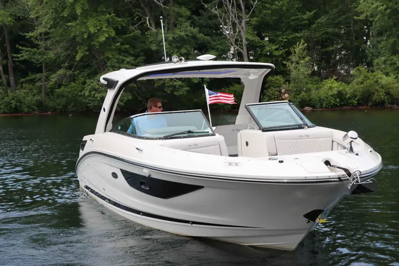 Slide: The Image of Sea Ray 350 SLX 2024 - 5