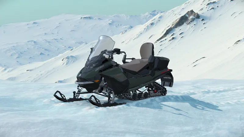 Slide: The Image of Sea-Doo GRAND TOURING LE LUXURY 900 ACE 2024 - 6
