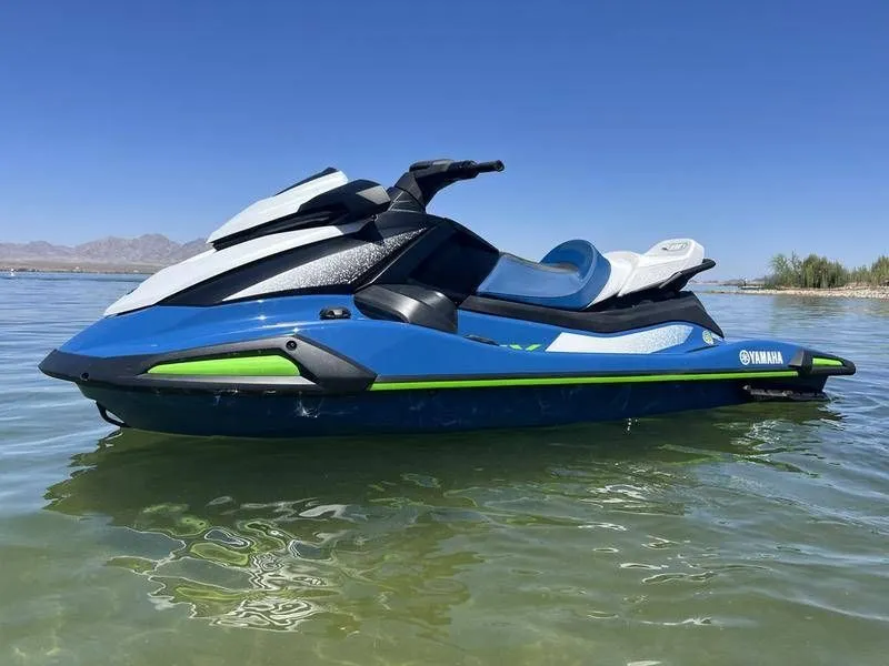 Slide: The Image of Waverunner VX CRUISER 2024 - 1