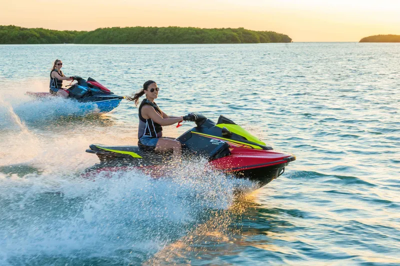 Slide: The Image of Waverunner EX DELUXE 2024 - 6