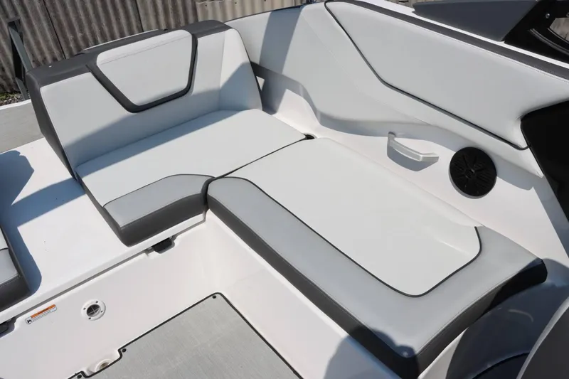 Slide: The Image of Yamaha SX250 2024 - 22