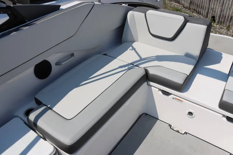 Slide: The Image of Yamaha SX250 2024 - 23