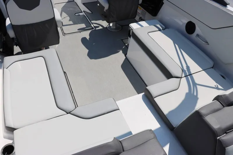 Slide: The Image of Yamaha SX250 2024 - 26