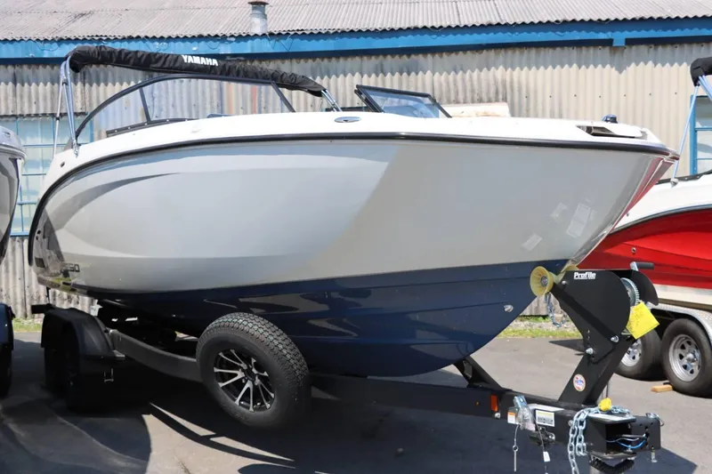 Slide: The Image of Yamaha SX250 2024 - 3