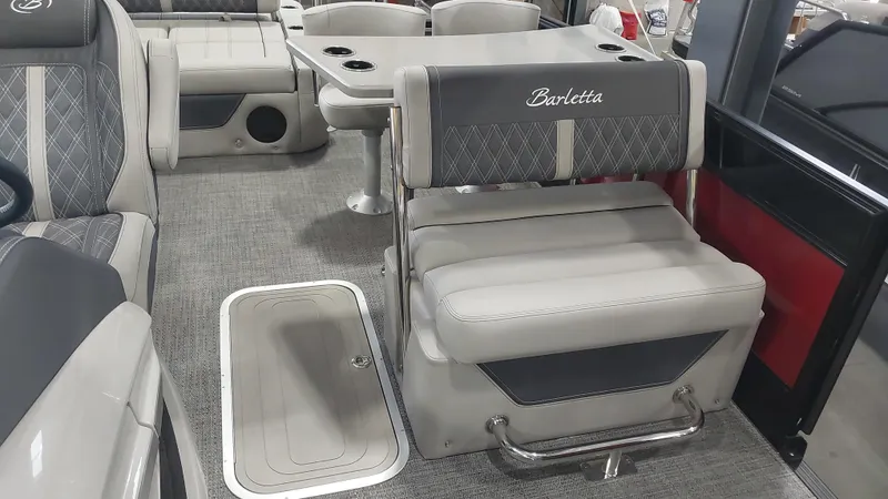 Slide: The Image of Barletta LUSSO 25UEA 2024 - 3