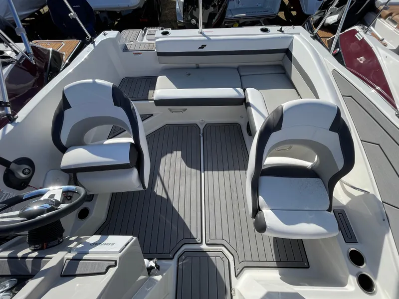 Slide: The Image of Starcraft SVX 190 OB 2024 - 12