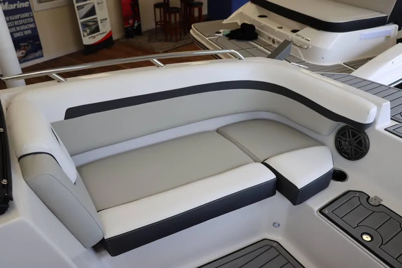 Slide: The Image of Starcraft SVX 190 OB 2024 - 31