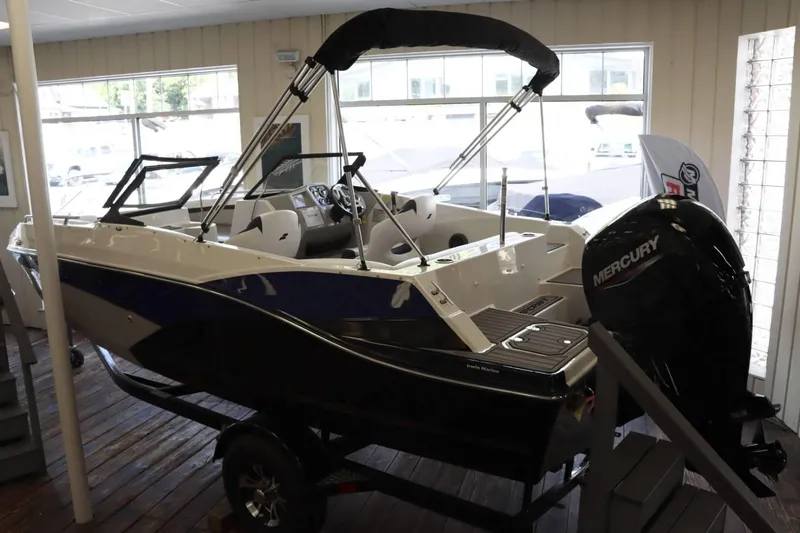 Slide: The Image of Starcraft SVX 190 OB 2024 - 5