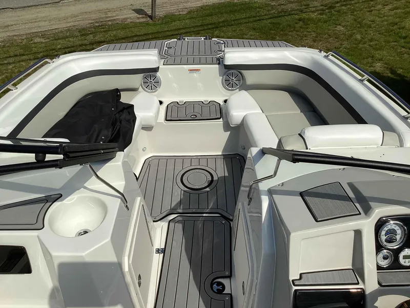 Slide: The Image of Starcraft SVX 210 OB 2023 - 7